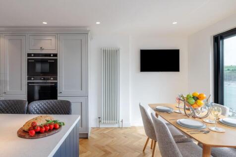 Kitchen / Dining Room-Trafalgar Cottage Above Town-Dartmouth