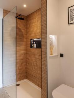 Ensuite- Trafalgar Cottage Above Town-Dartmouth