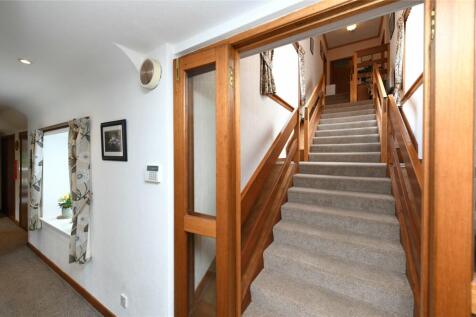 Stairs To 2nd  Level