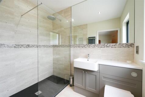 Shower En Suite