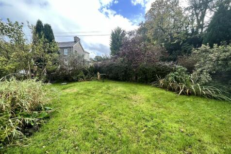 front garden.JPG