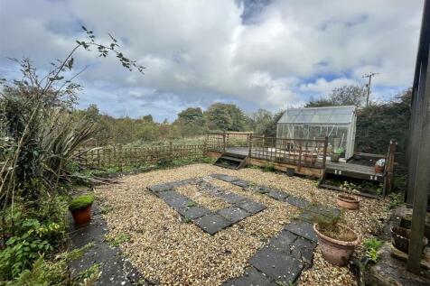 rear garden.JPG