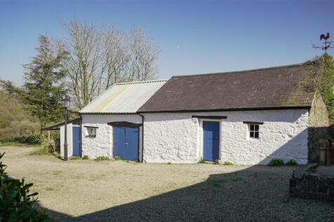 Barn/storage accommodation