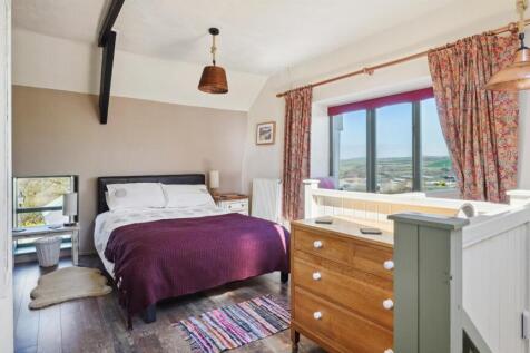 Open plan bedroom