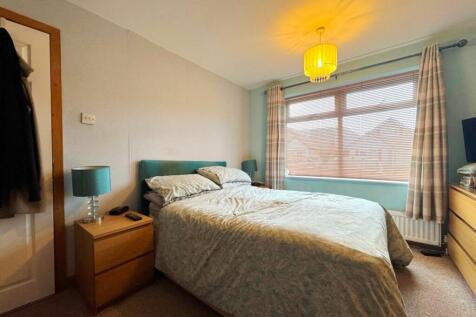 G/floor Bedroom