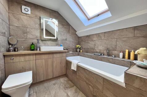 First floor Bathroom