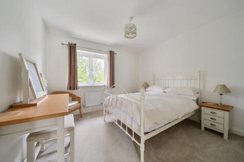 1299859-16-683863...