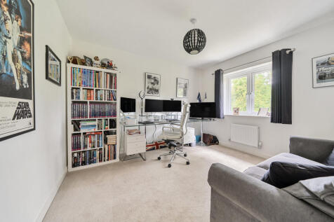 1299859-19-683863...