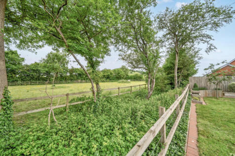 1299859-6-683851b...