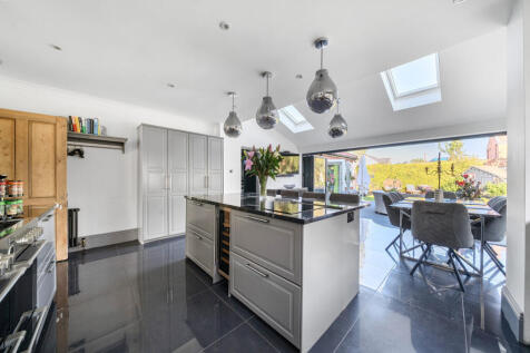 1342307-10-68a8d0...