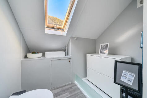 1342307-28-68a8d3...