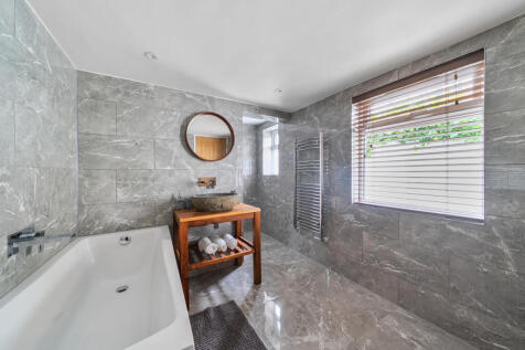 1343191-2-68b32cd...