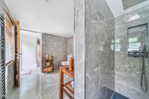 1343191-7-68b32d0...