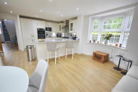 Open Plan Dining Kitchen