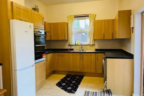 3 Bedroom Houses To Rent In Southgate North London Rightmove