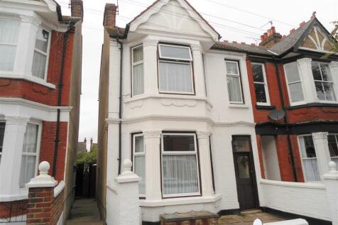 2 Bedroom Flats To Rent In Gillingham Kent Rightmove