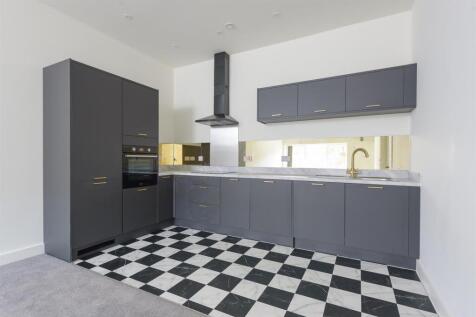 untitled (6 of 12).jpg