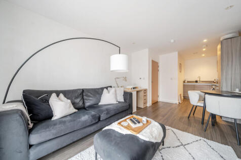 1330640-11-688cca...