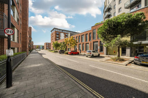 1354354-4-68da801...