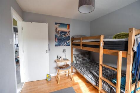 Bedroom 1 (2)