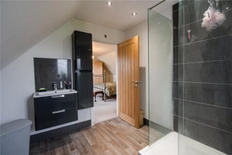 En-Suite (2)