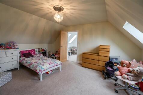 Bedroom 2 (2)