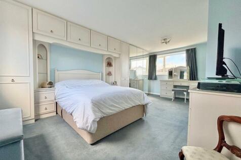 BED1.jpg
