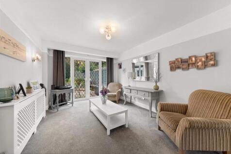 3 London Road 23.jpg