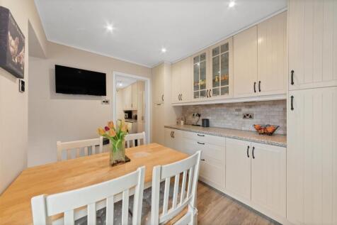 3 London Road 13.jpg