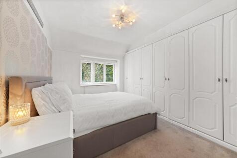 3 London Road 5.jpg