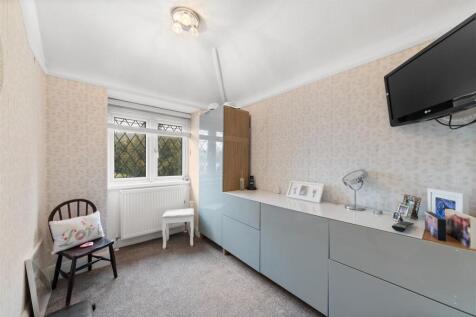 3 London Road 4.jpg