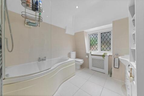 3 London Road 8.jpg