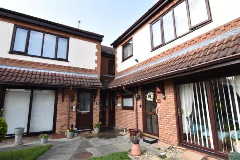 FRONT COURTYARD PHOTOGRAPH