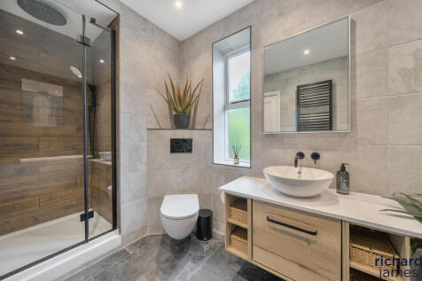 ce375af0e94a43d0893fc6ca40c0d2ac