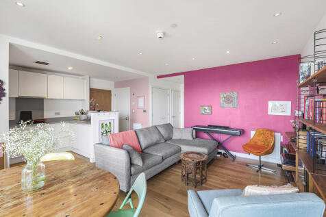 Reception/Kitchen