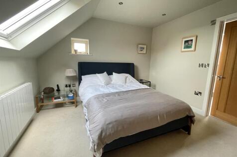 Master Bedroom.jpg