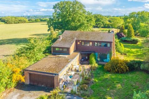 front view of property.jpg