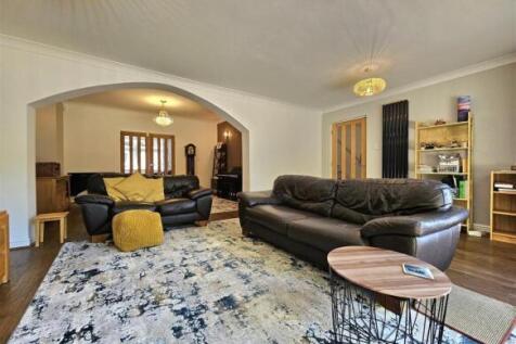 Open Plan Living/Dining Room
