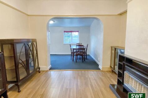 EXTENDED REAR LIVING ROOM
