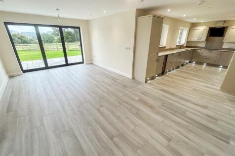 Open Plan Kitchen/Dining Room