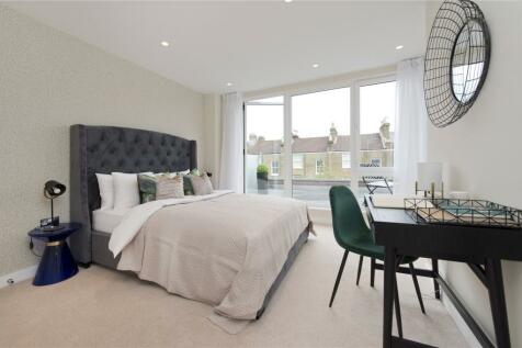 4 bedroom flats for sale in clapham, south west london