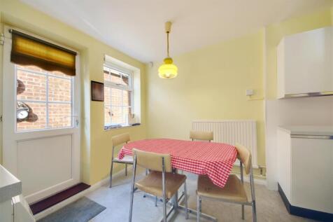 KITSWELL KITCHEN.jpg