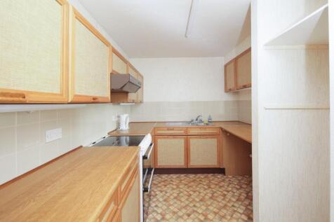 7 Oakfield House CV32-9.jpg