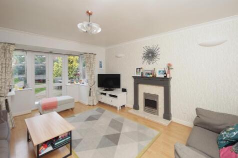 9 Mark Antony Drive Cv34-7.jpg