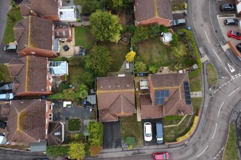 9 Mark Antony Drive Cv34-26.jpg