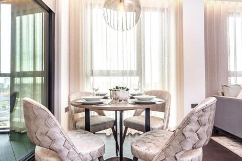 43 Thornes House Pic 3.jpg