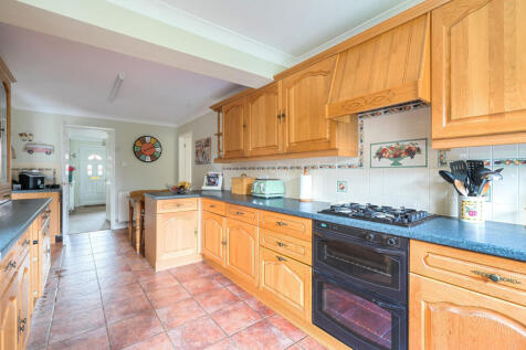 1376092-15-690cb1...