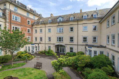 1305634-1-684aec5...