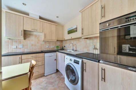 1305634-9-684aeda...