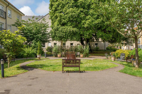 1305634-1-684aeca...